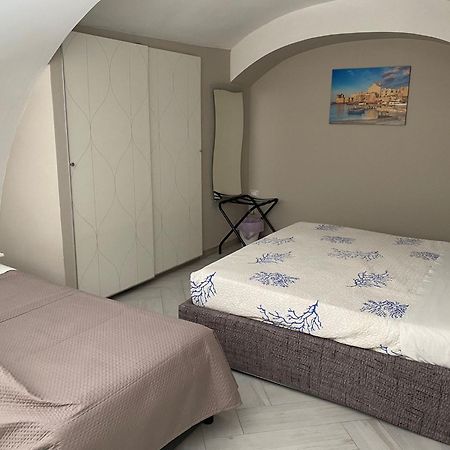 Felu'S House Apartment Giovinazzo Bagian luar foto