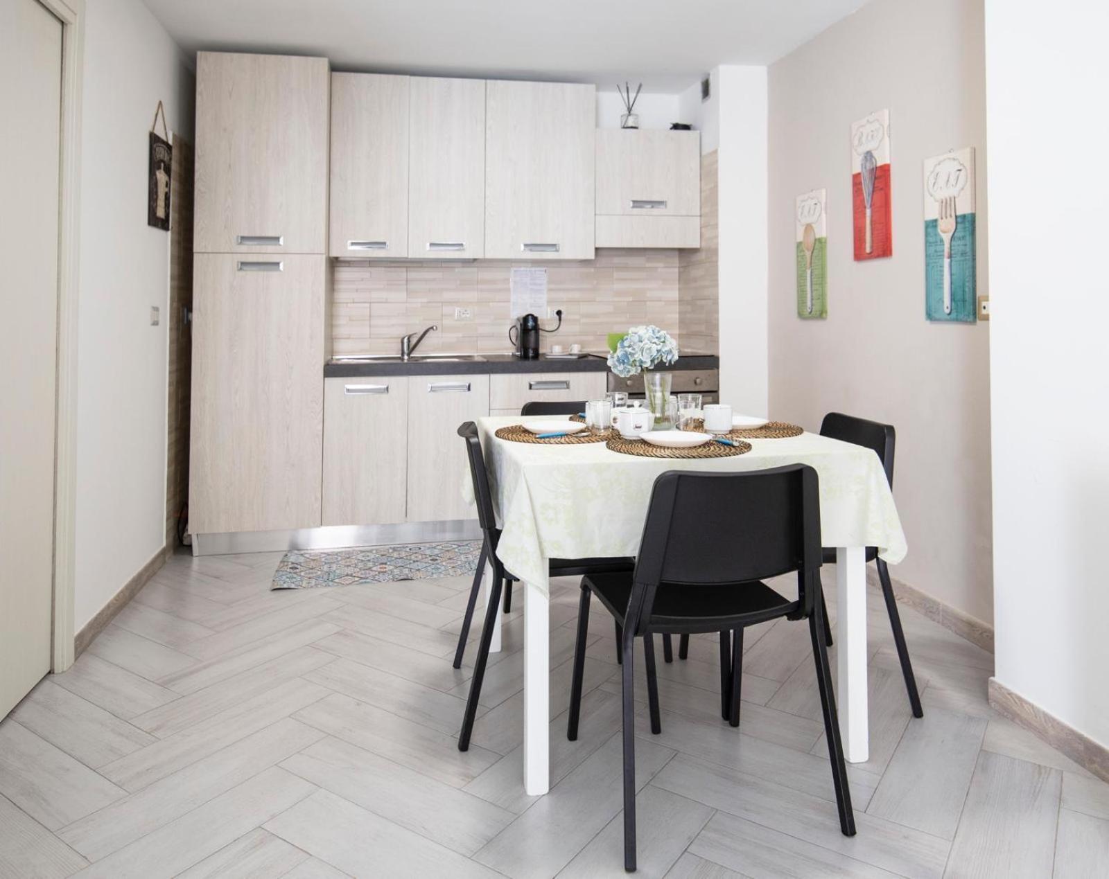 Felu'S House Apartment Giovinazzo Bagian luar foto
